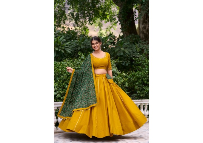 LFH LNB DN 1697 Navratri Collection 2024 Lehengha| Choli  Yellow