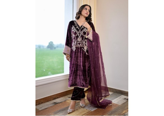 KFH LG DN 1888 DESIGNER STYLE VELVET SEQUENCE EMBROIDERY WORK SUIT WITH DUPATTA