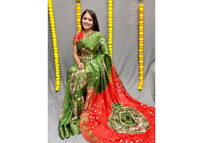 Doli 4D More Beautiful Boutique Saree Green 2