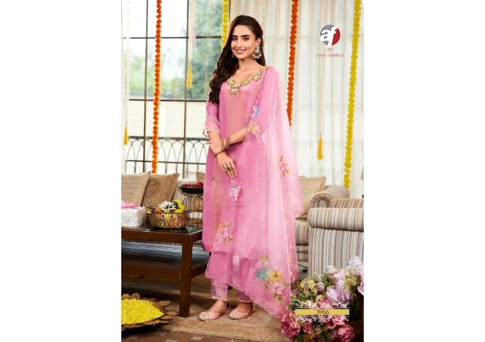 SAHELI KURTI PANT WITH DUPATTA PINK