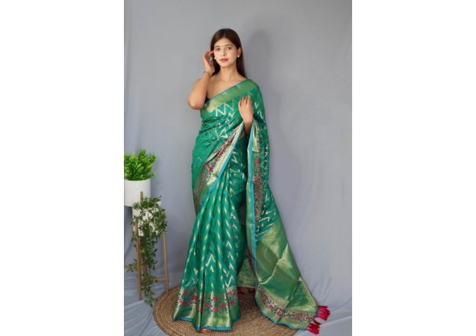 Soft Kanjivaram Silk Saree With Zari Weaving Green