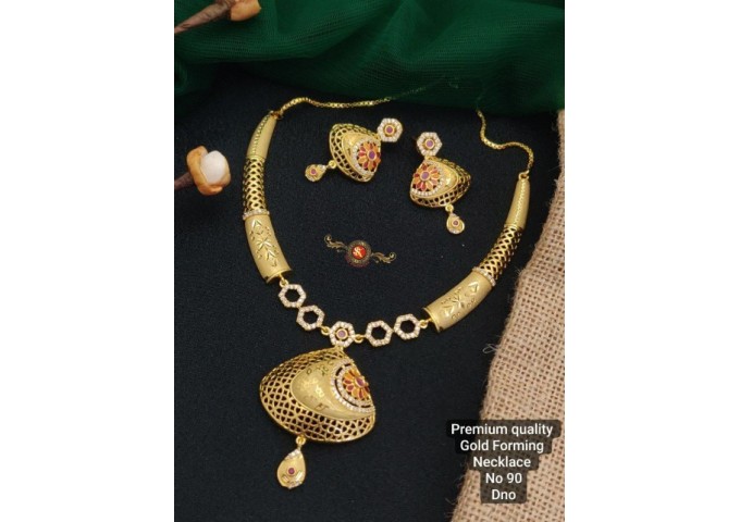 Gold PlatedOne Necklace With Earring 6